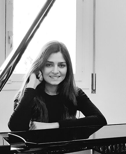 Paula Yániz, profesora de piano